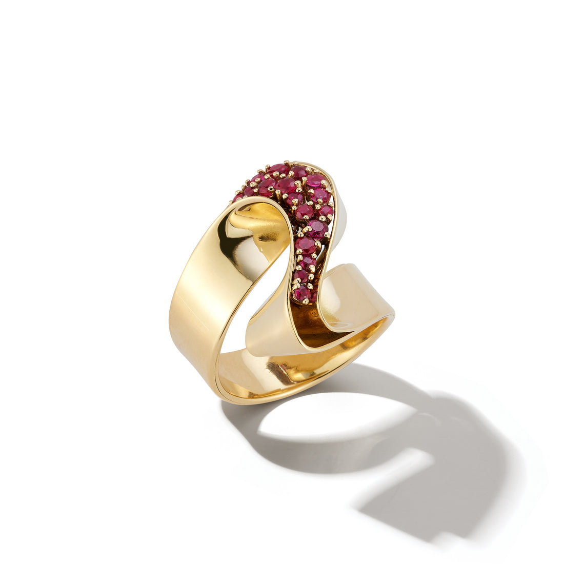 Custom 18k and rubies ring by Oblik Atelier