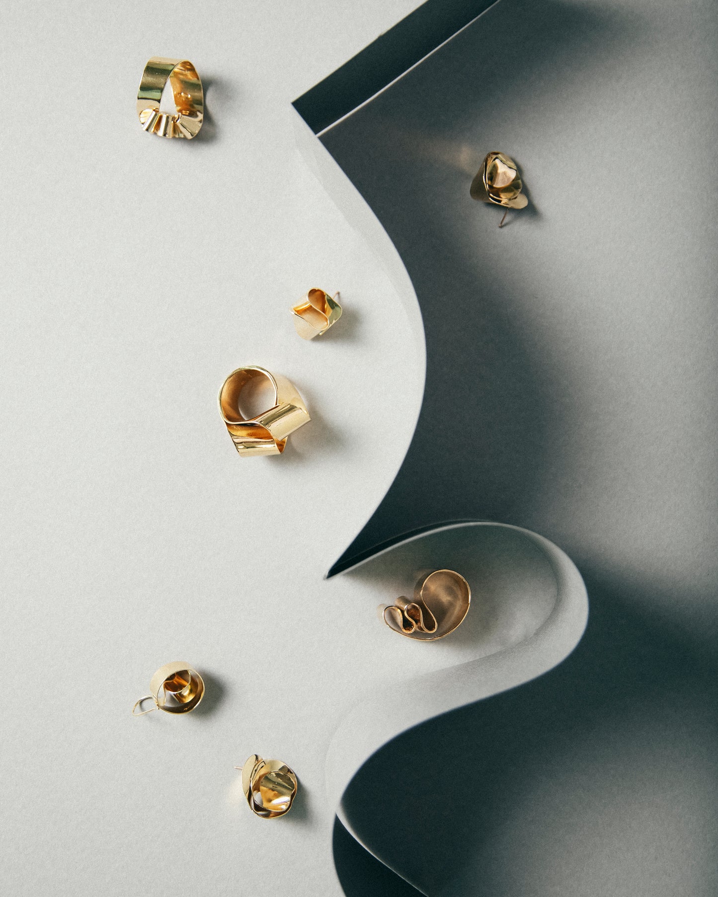 Tagliatelle Ring – Folded Ribbon-Inspired Design