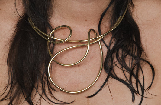 Chaotic Girls No.5 © Wire Collar Necklace – Sculptural Brass Statement