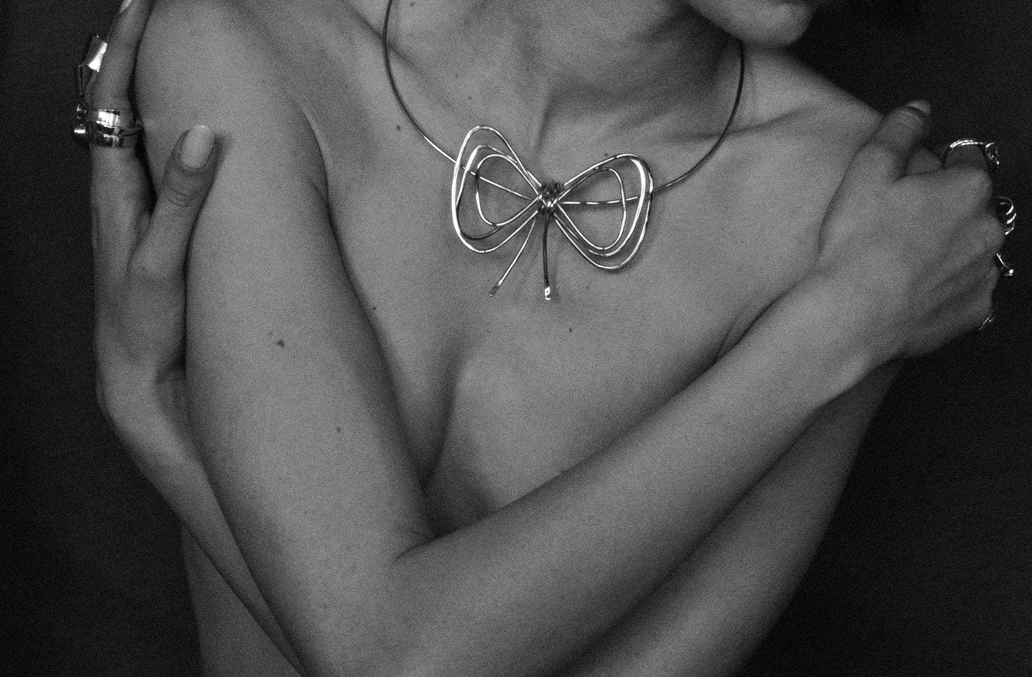 Bow Necklace – Wire-Formed Collar Statement
