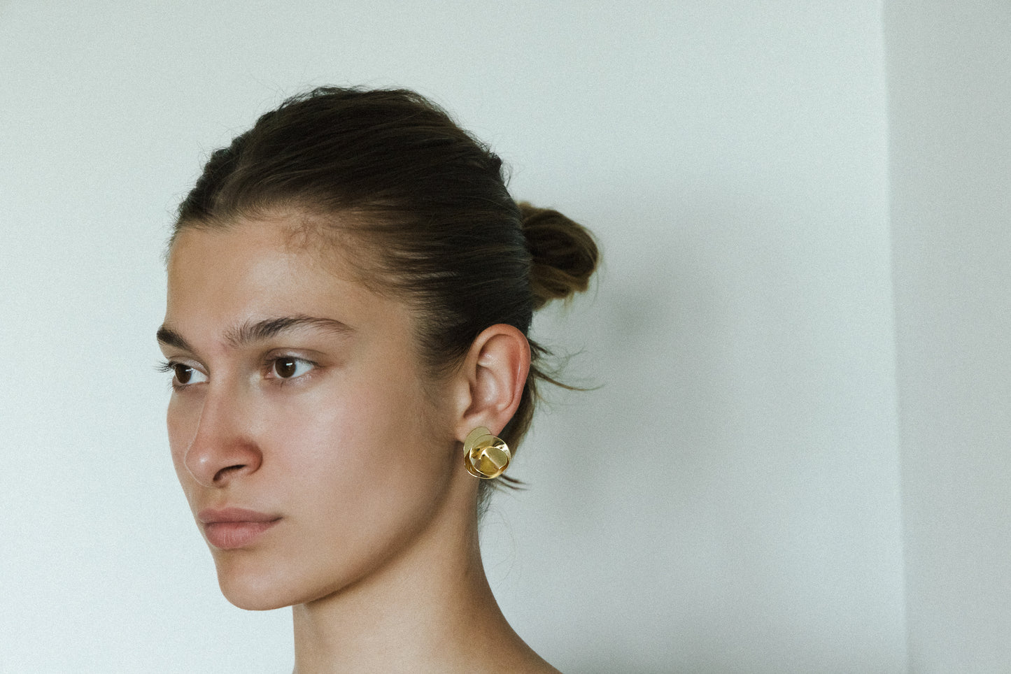 Byodoin- Flower shaped stud earring