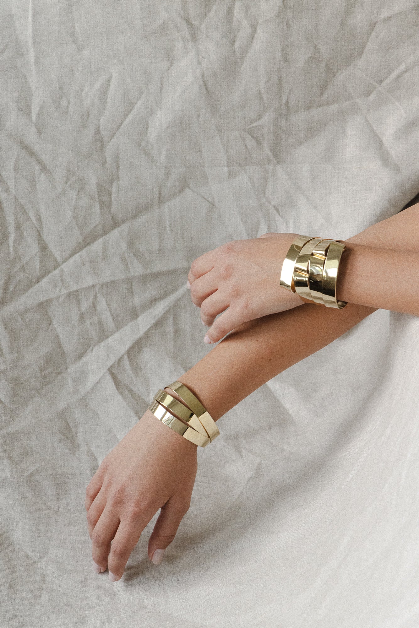 Orbit Cuff Bracelet – Minimal Layered Cuff