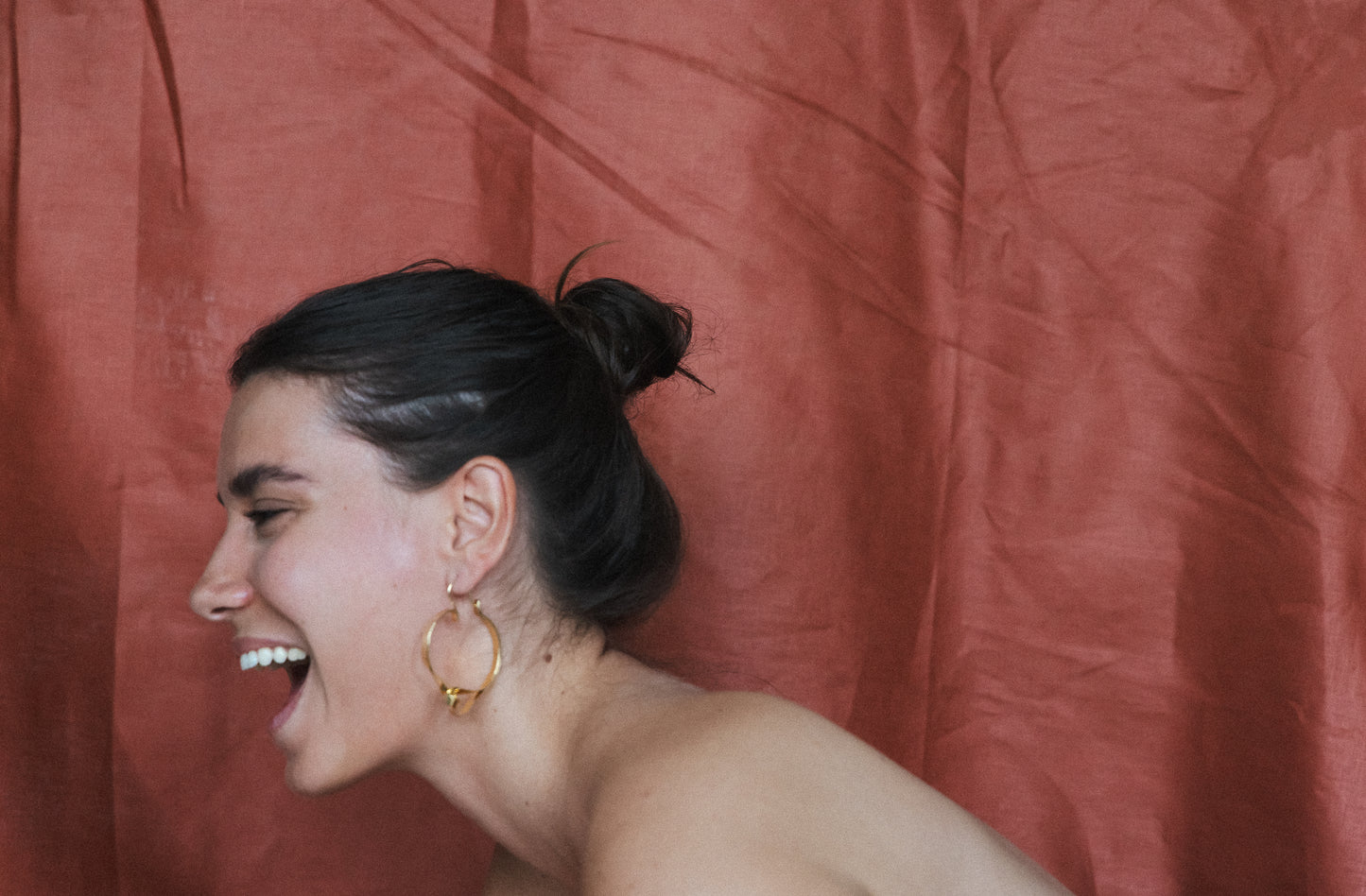 Spaghetti Western Hoop Earrings – Twisted Ribbon Design