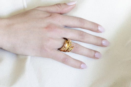 Two Ships Passing – Sculptural Folded Ribbon Ring