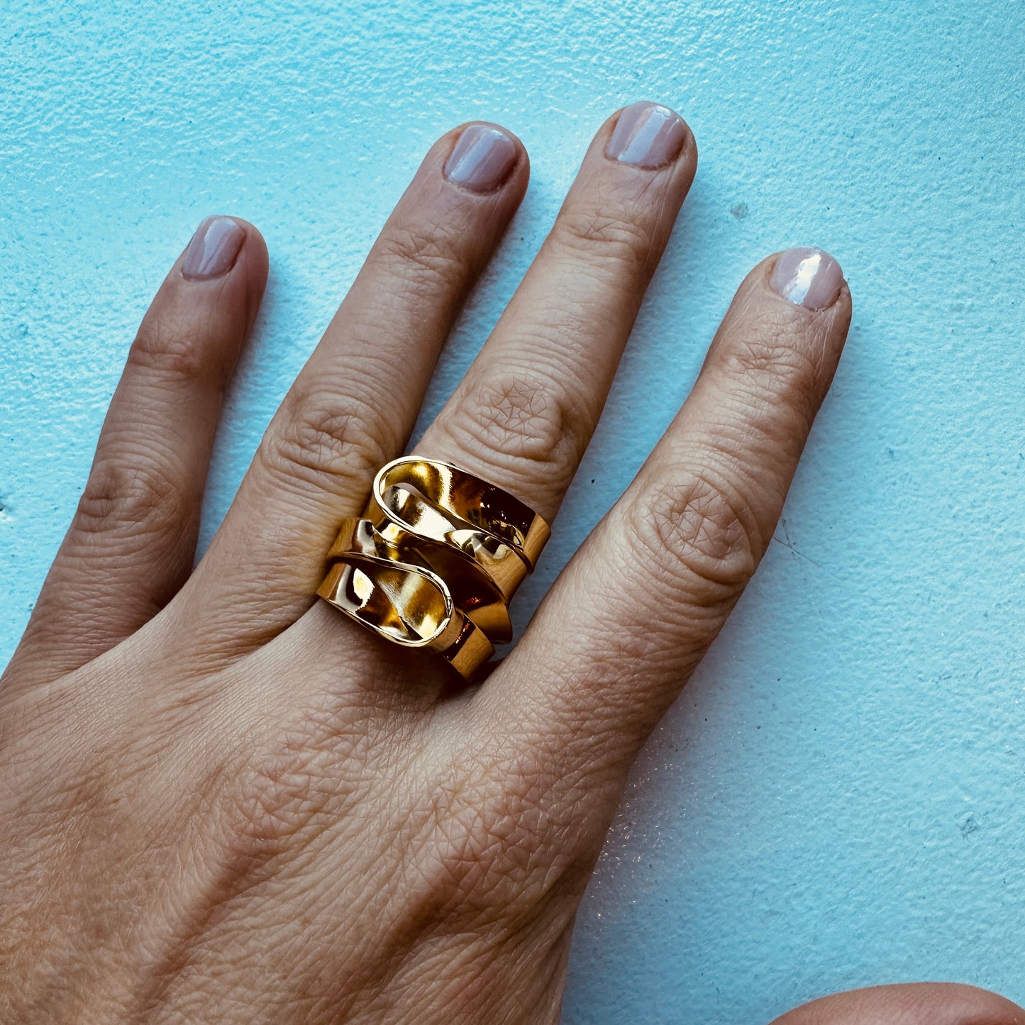 Two Ships Passing – Sculptural Folded Ribbon Ring