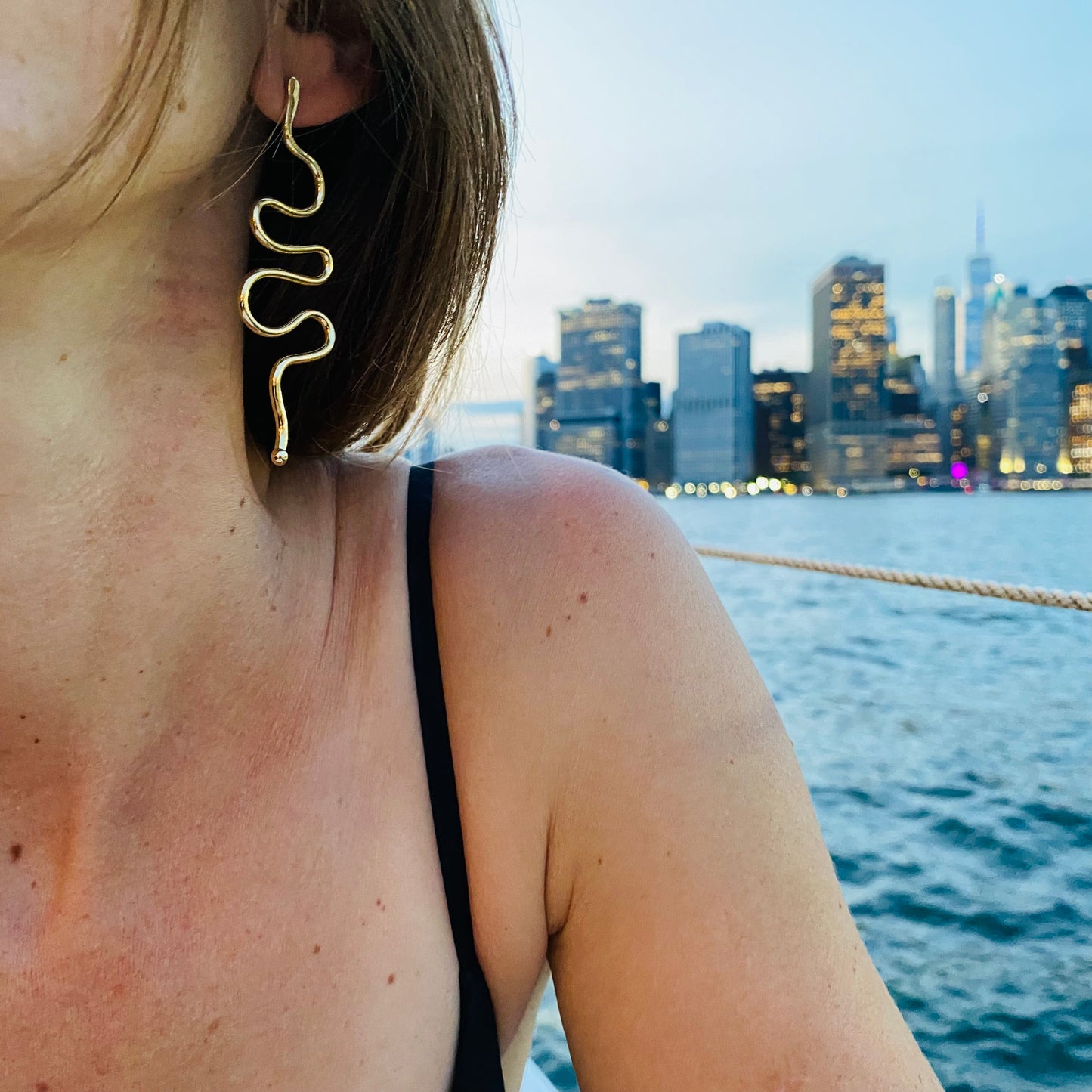 Serpens Earrings – Elegant, Serpent-Inspired Design