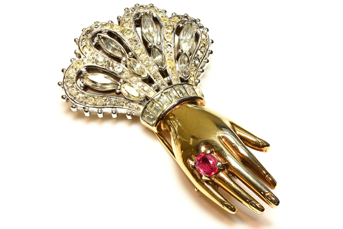 The Value of Intention: Rethinking Costume Jewelry in the Age of Meani Oblik Atelier The Value of Intention: Rethinking Costume Jewelry in the Age of Meani Oblik Atelier