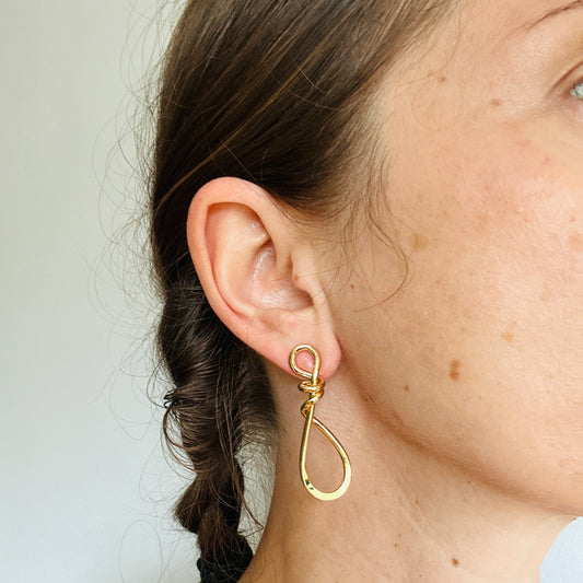 Clef Earrings – Musical-Inspired Wire Design