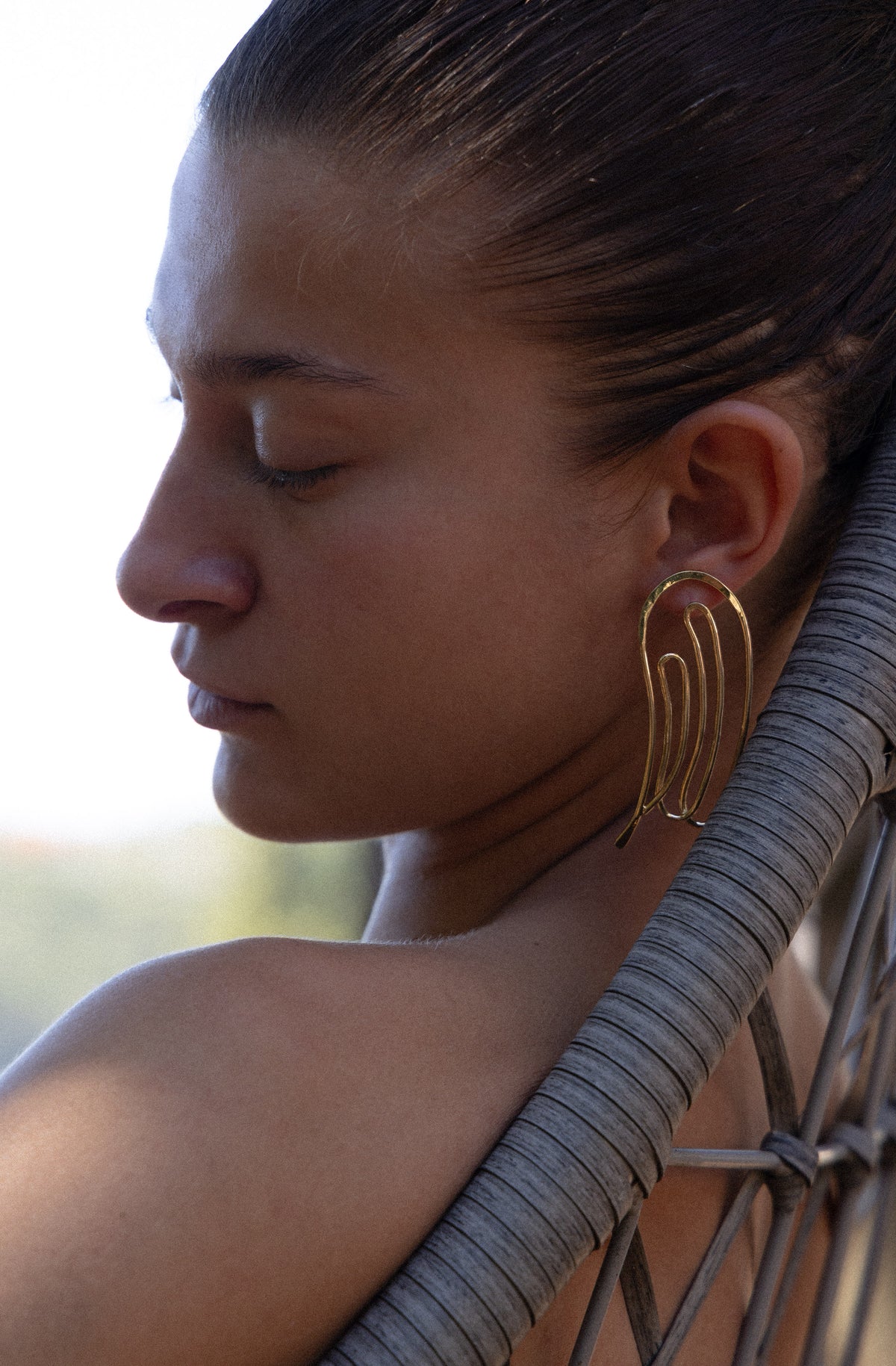 Wing- Airy and Oversized Wing Shape Earring
