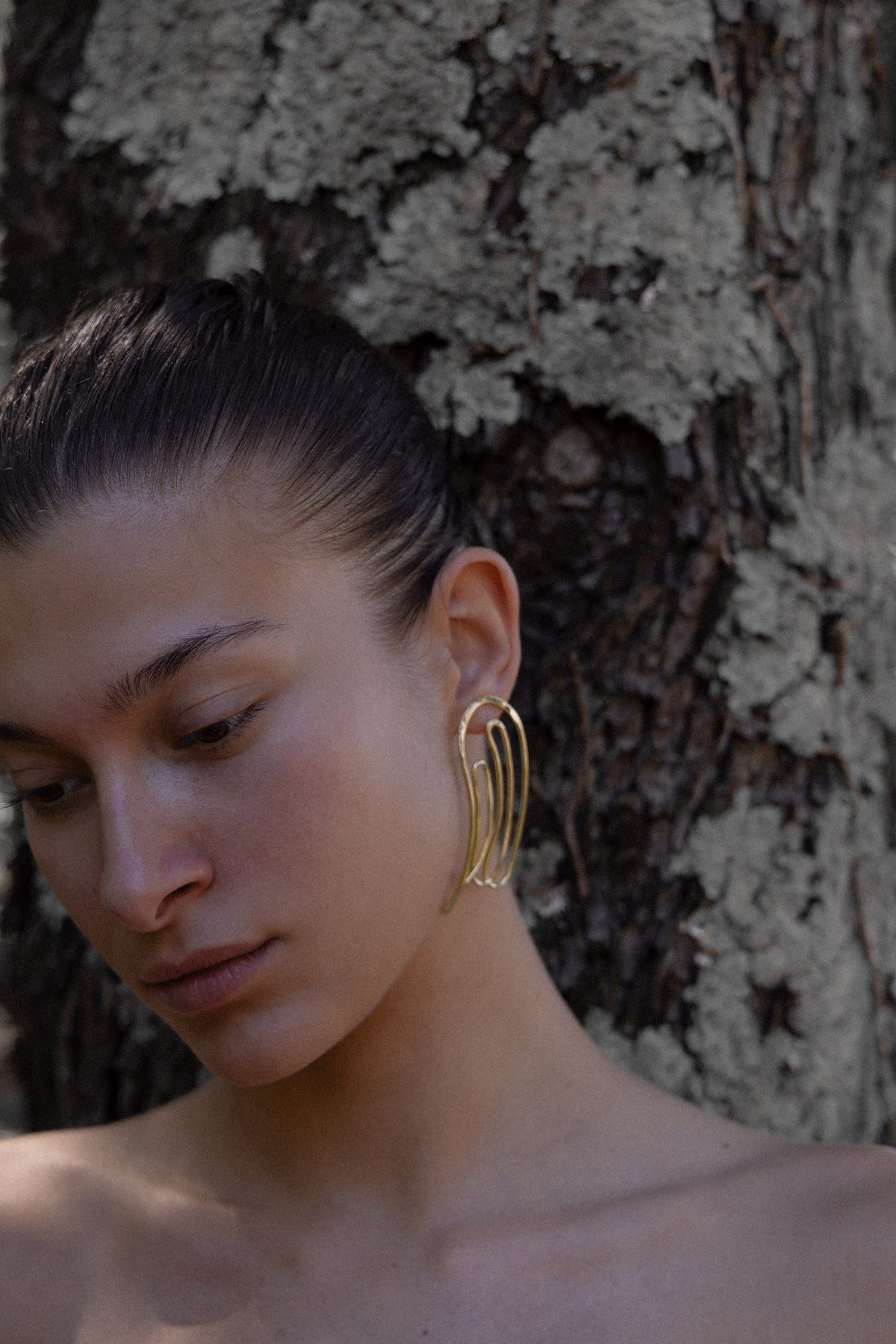 Wing- Airy and Oversized Wing Shape Earring