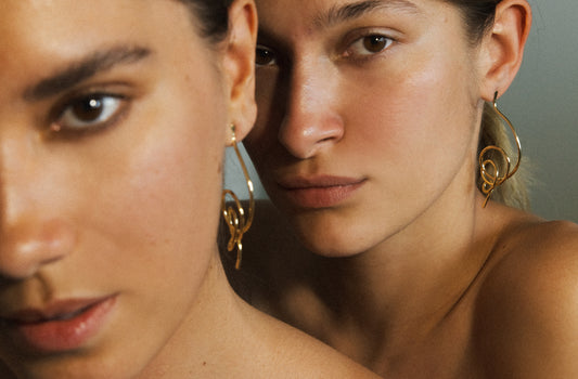 Clouds Earrings – Whimsical Wire Form Inspired by Thought Bubbles