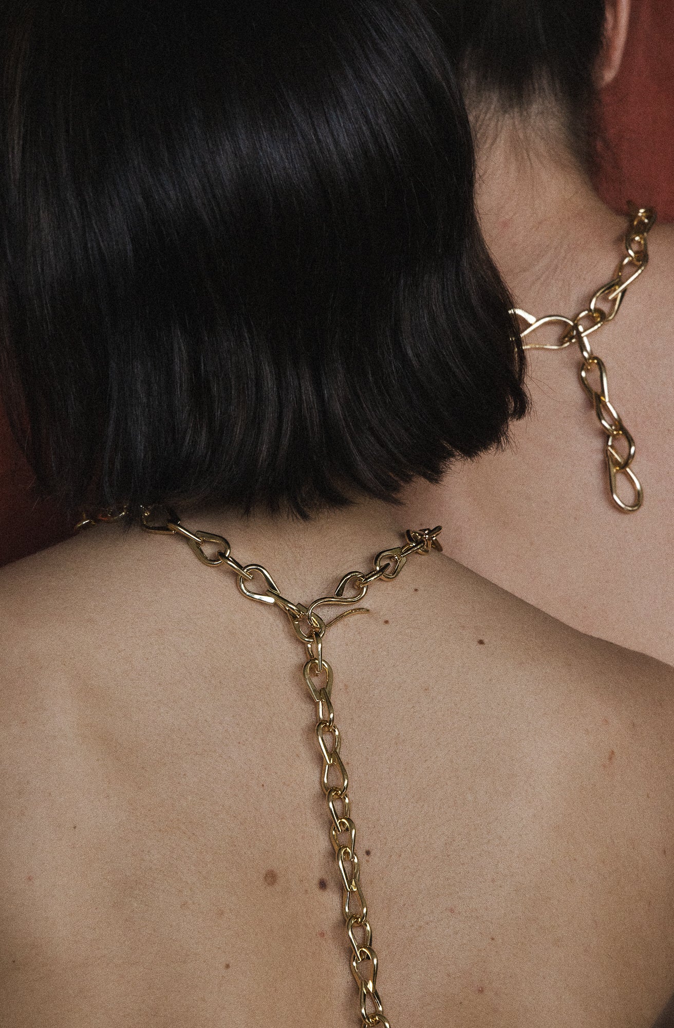 Connecting the Connected – Versatile Chain Necklace