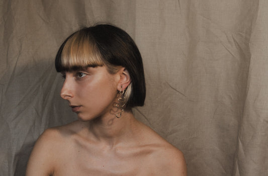 Serpens II Earrings – Dramatic Serpent-Inspired Design