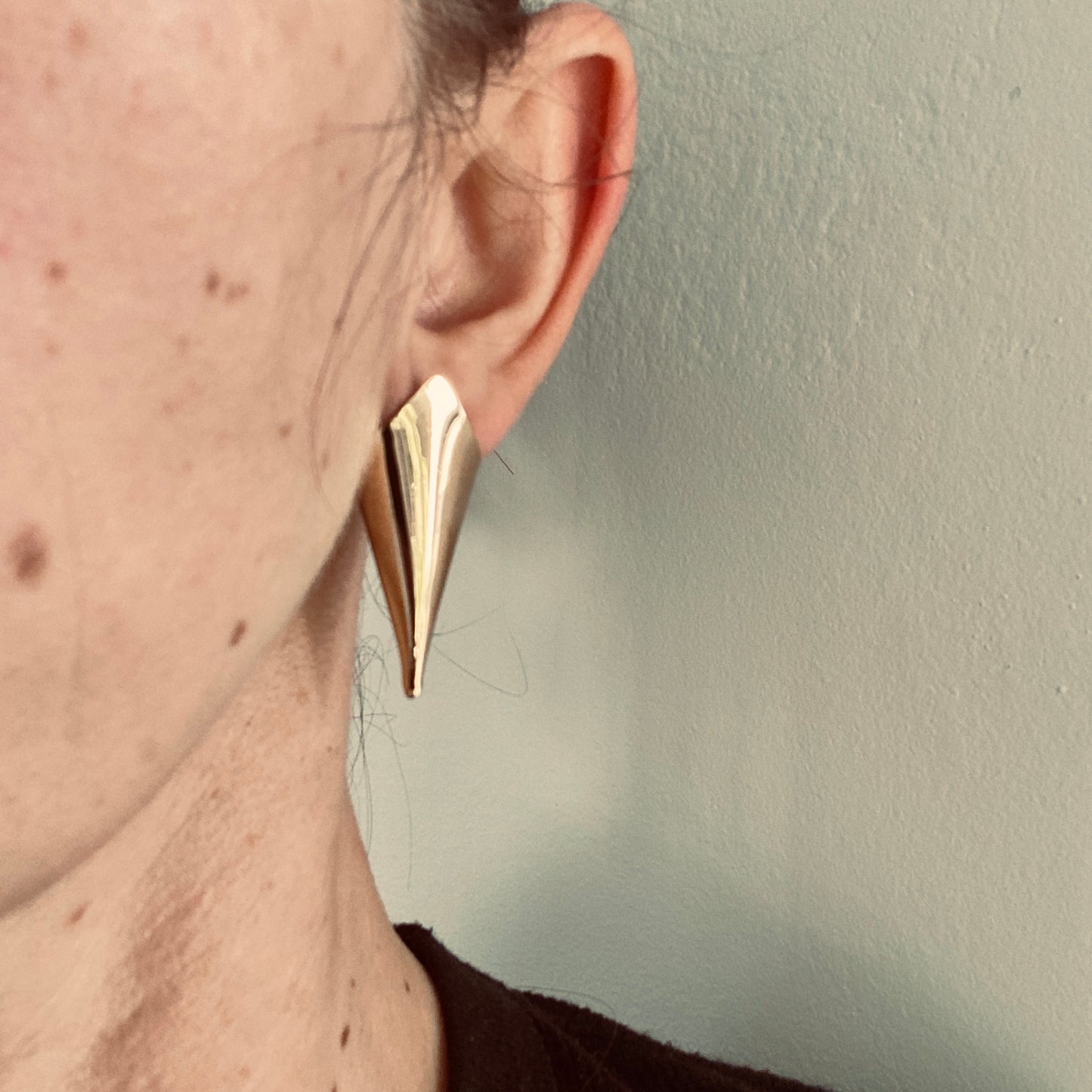 Funnel Post Earring – Architectural Design Inspired by Musical Instruments