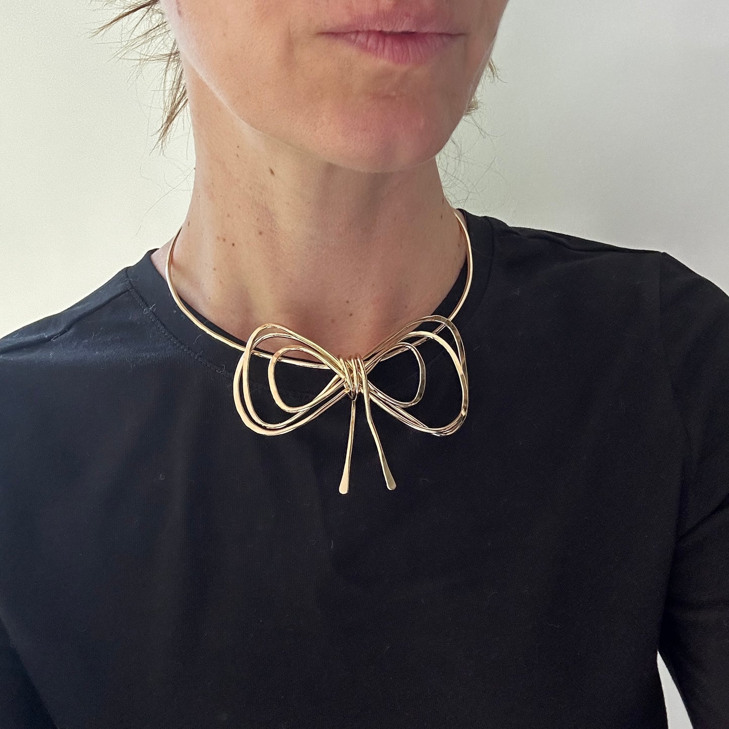 Bow Necklace – Wire-Formed Collar Statement