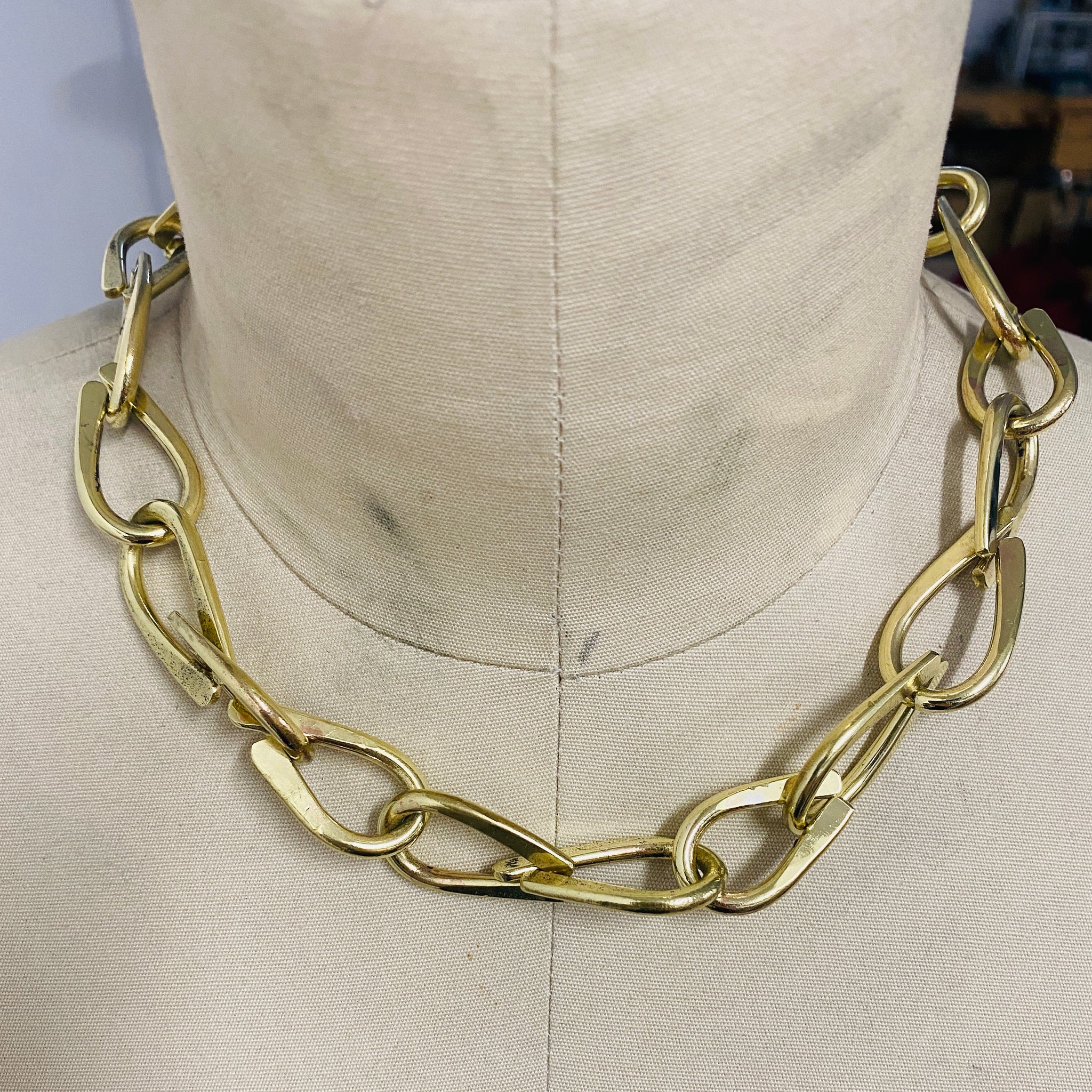Connected chain necklace