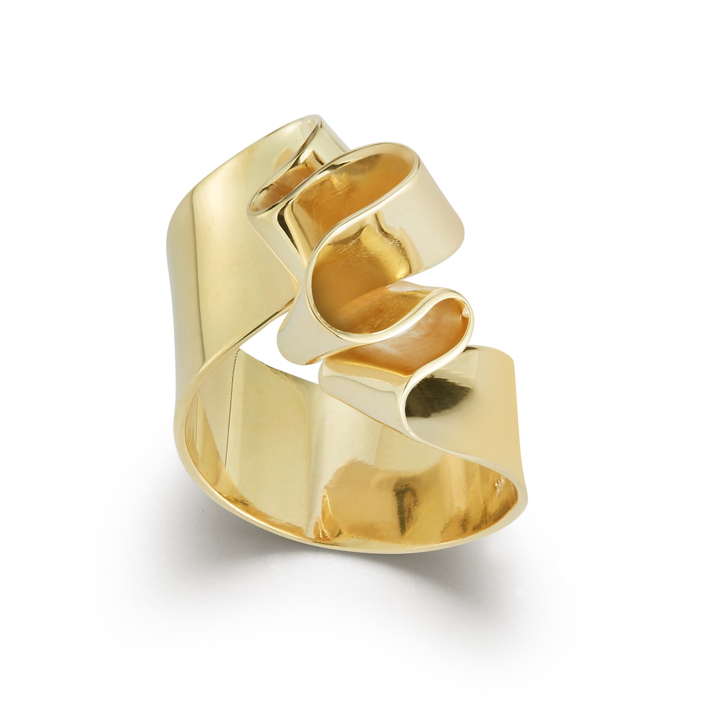 In Motion Ring – Flowing Ribbon-Inspired Design